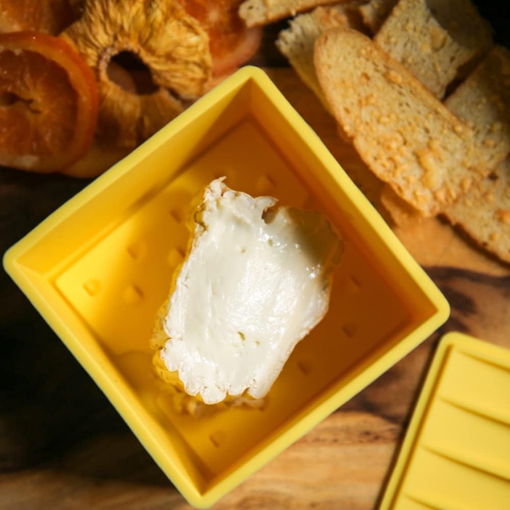 capabunga-cheese-vault-for-soft-cheese---3.jpg
