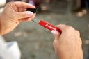 corona-sharpening-tool-garden-tool-blade-4.jpg