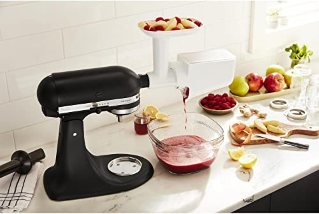 kitchenaid-fruit-and-vegetable-strainer--3.jpg