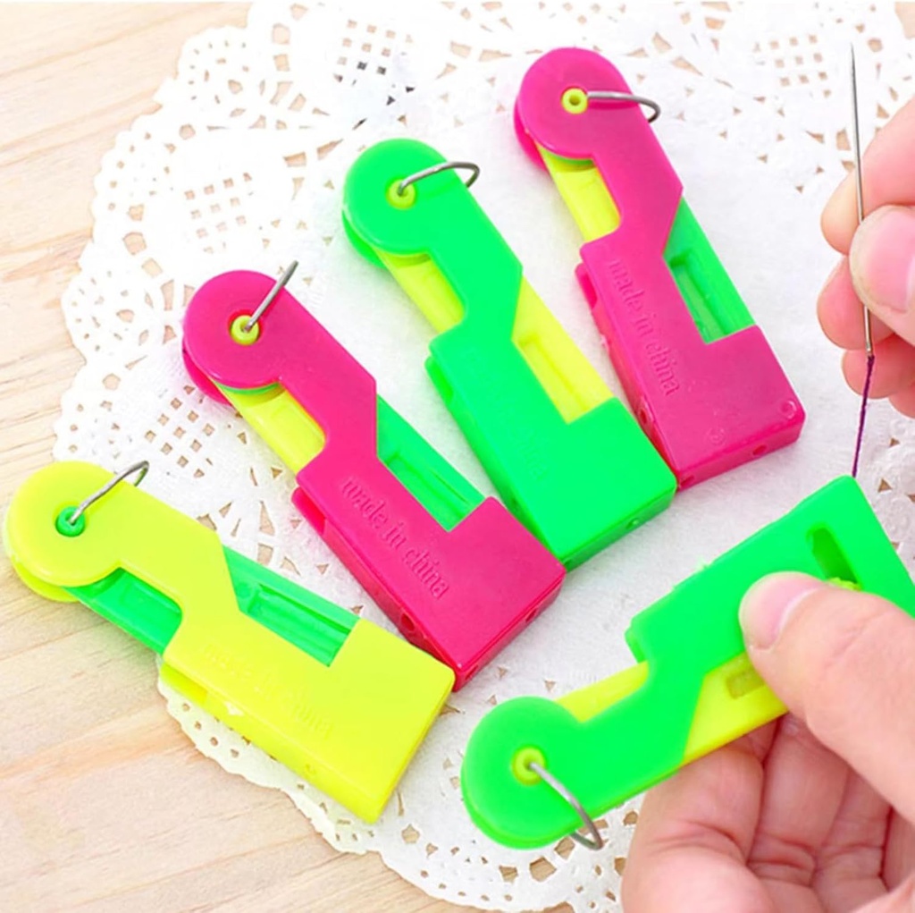 automatic-needle-threader-diy-hand-sewin-4.jpg