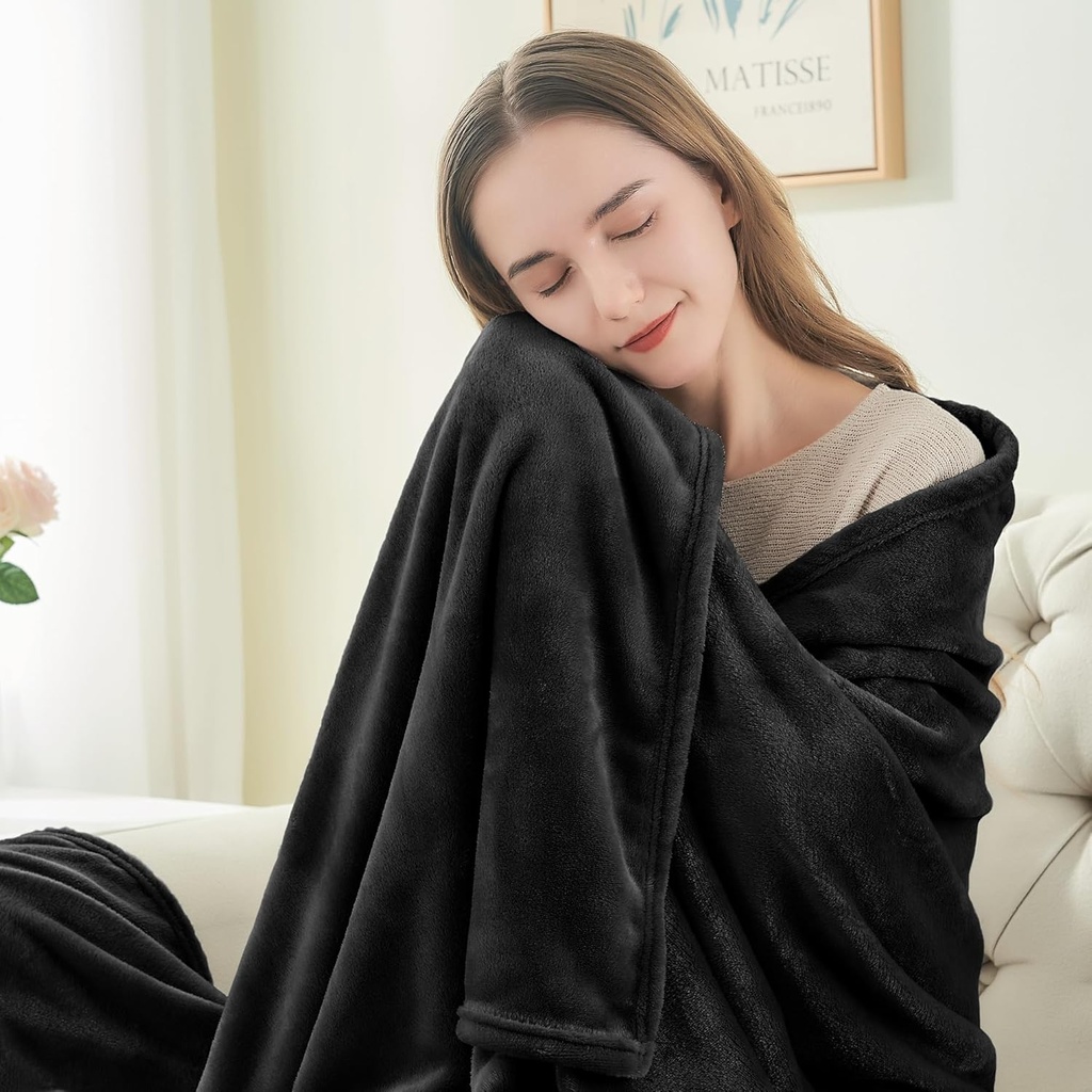 bedelite-fleece-blanket-black-throw-blan-2.jpg